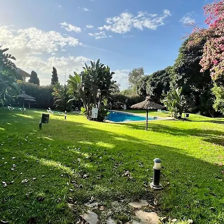 Atico Nuevo En Lujosa Urbanizacion Junto A Restaurantes Y Cafeterias Marbella